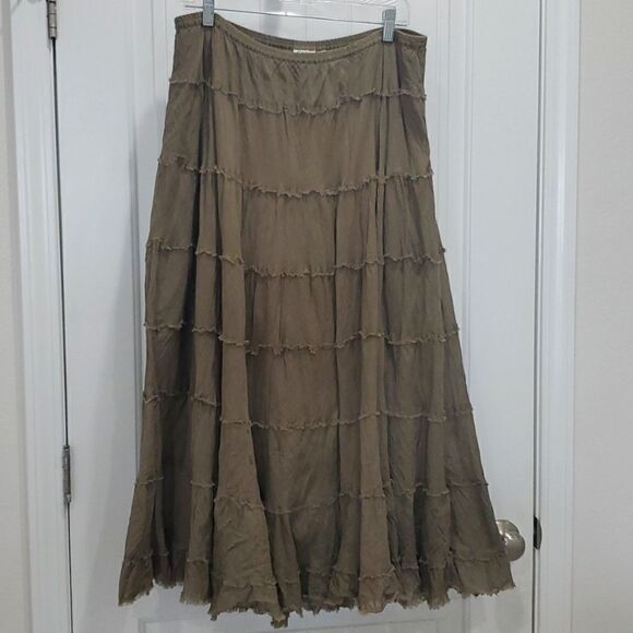 Cato Womans Tiered Boho, Army Green Midi Skirt,  Size 14/16W - Picture 1 of 4